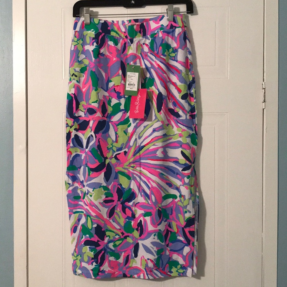 NWT Lilly Pulitzer midi skirt.